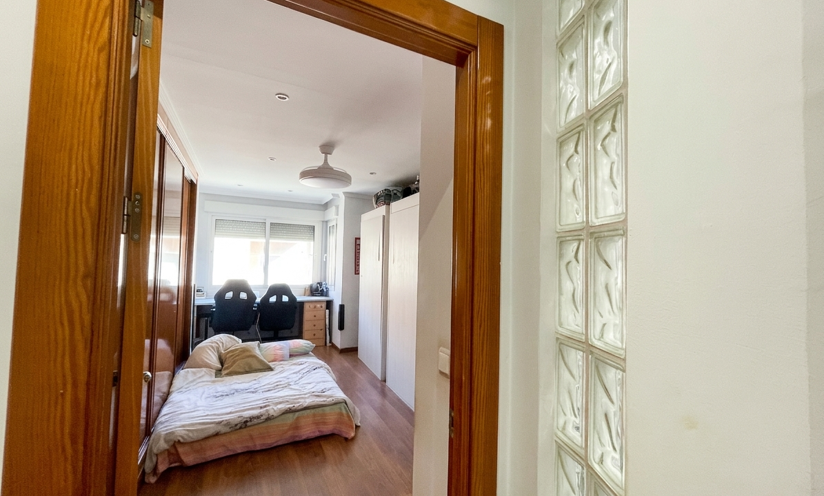 Gemini_Generated_Image_ddkqe9ddkqe9ddkq